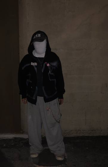 LA IS NOT SAFE — photo 72