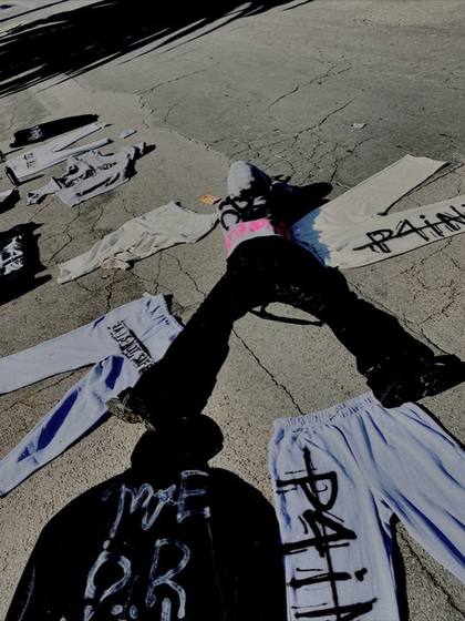 LA IS NOT SAFE — photo 92