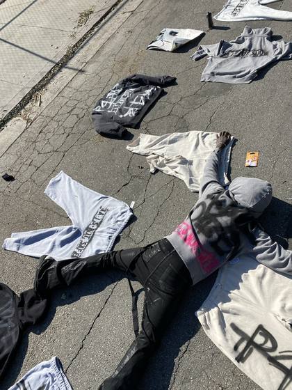 LA IS NOT SAFE — photo 192