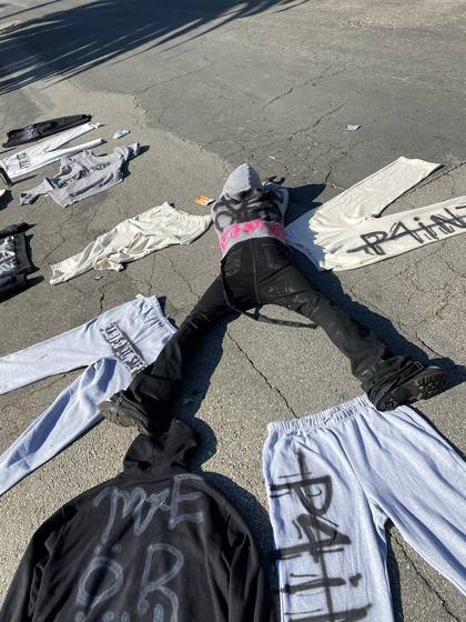 LA IS NOT SAFE — photo 193