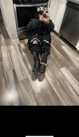 LA IS NOT SAFE — photo 279